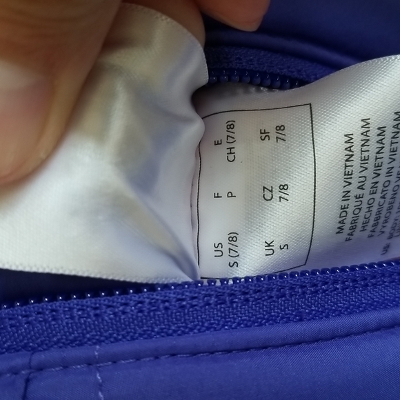 Adidas girl's coat - Picture 7 of 9